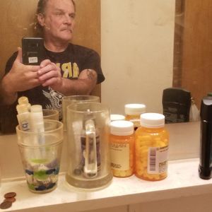 Meet your Posher, Johnathan